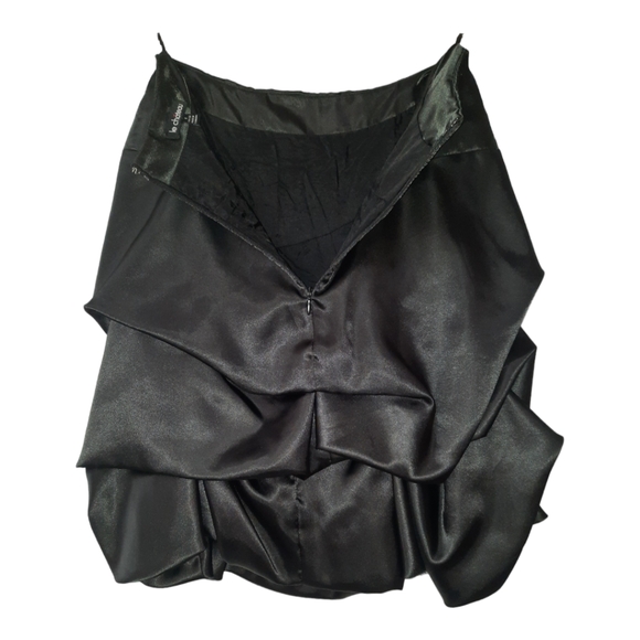 New - Le CHATEAU Black Ruffle Skirt Size Zero (0) Made In Canada Zipper Closure - Picture 3 of 6
